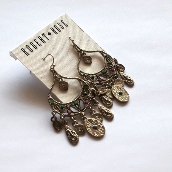 Earings costume jewelry - Picture 2 of 3